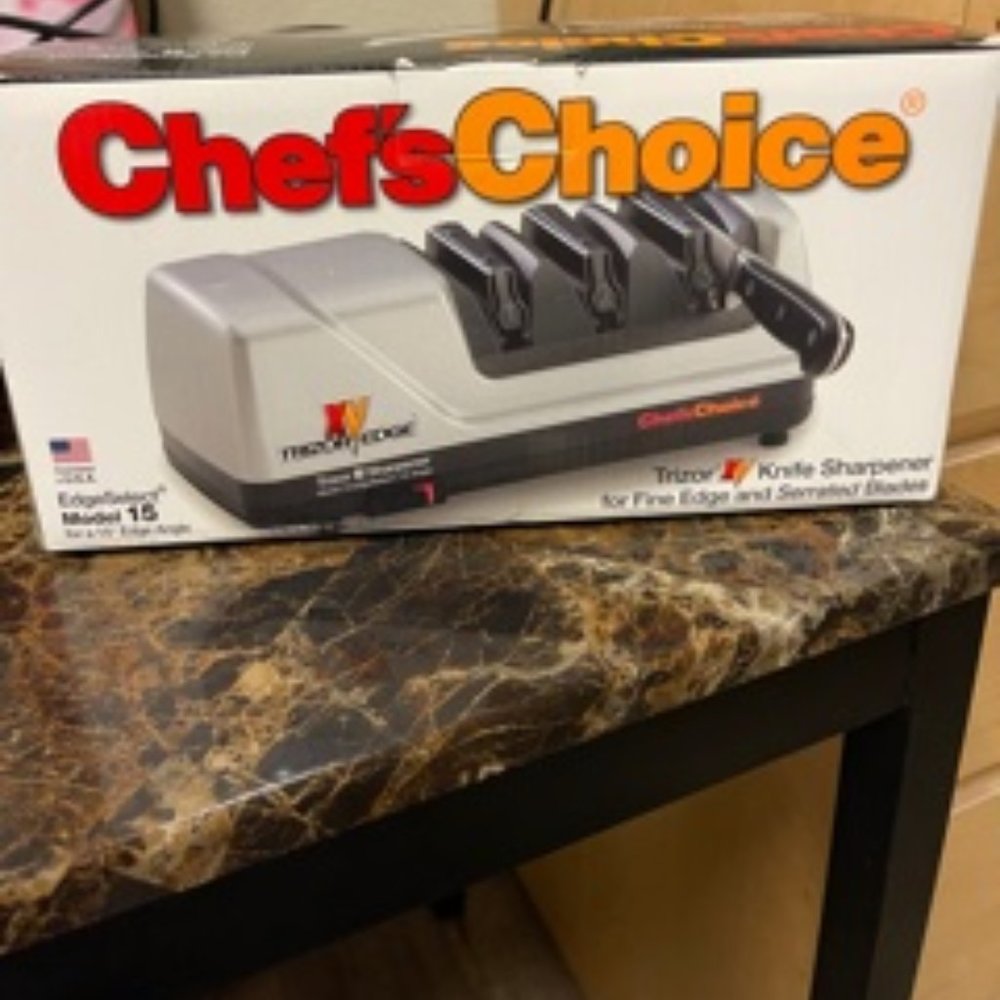 NEW IN BOX Chefs Choice XV Trizor Edge #15UPC